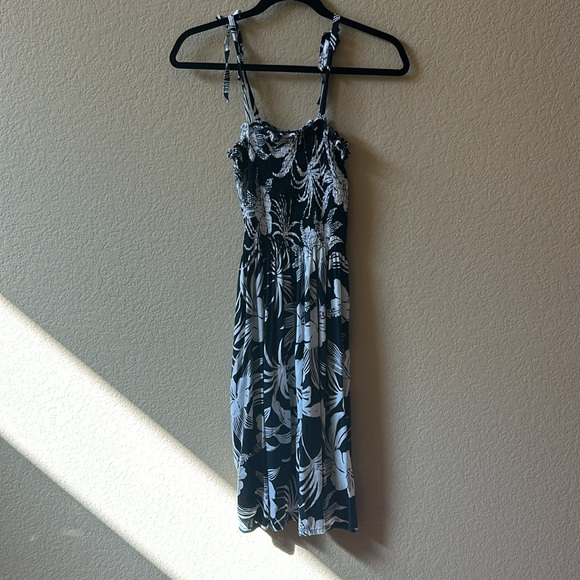 Aloha Dress - Picture 2 of 4